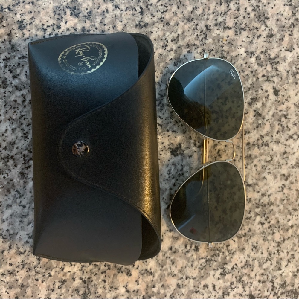 Ray-Ban Aviators - Picture 4 of 4